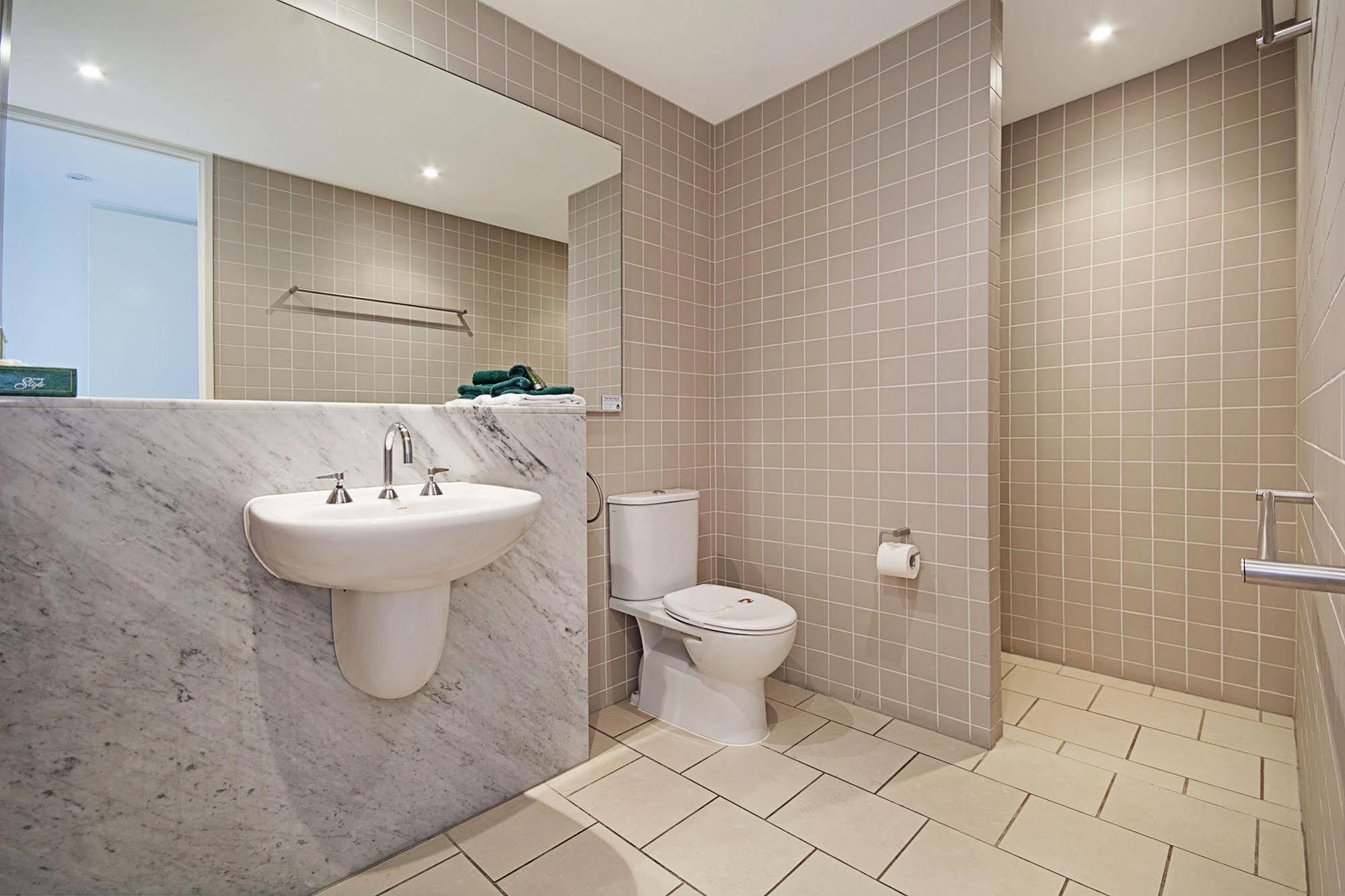 Aparthotel Space 4*